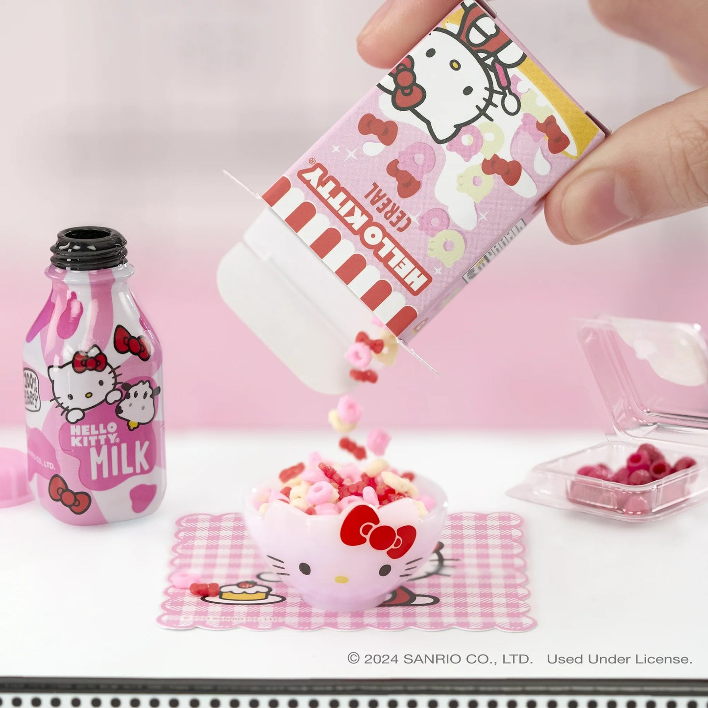 Miniverse Make It Mini Hello Kitty Food – Blind Capsule 🍓✨