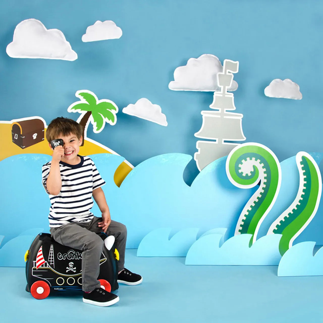 Trunki – Pedro the Pirate Ship - Ride On Suitcase